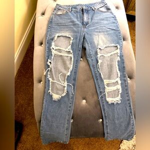 Destroyed Loose-Fit Straight-Leg Denim Jeans – Effortless, Edgy Style!